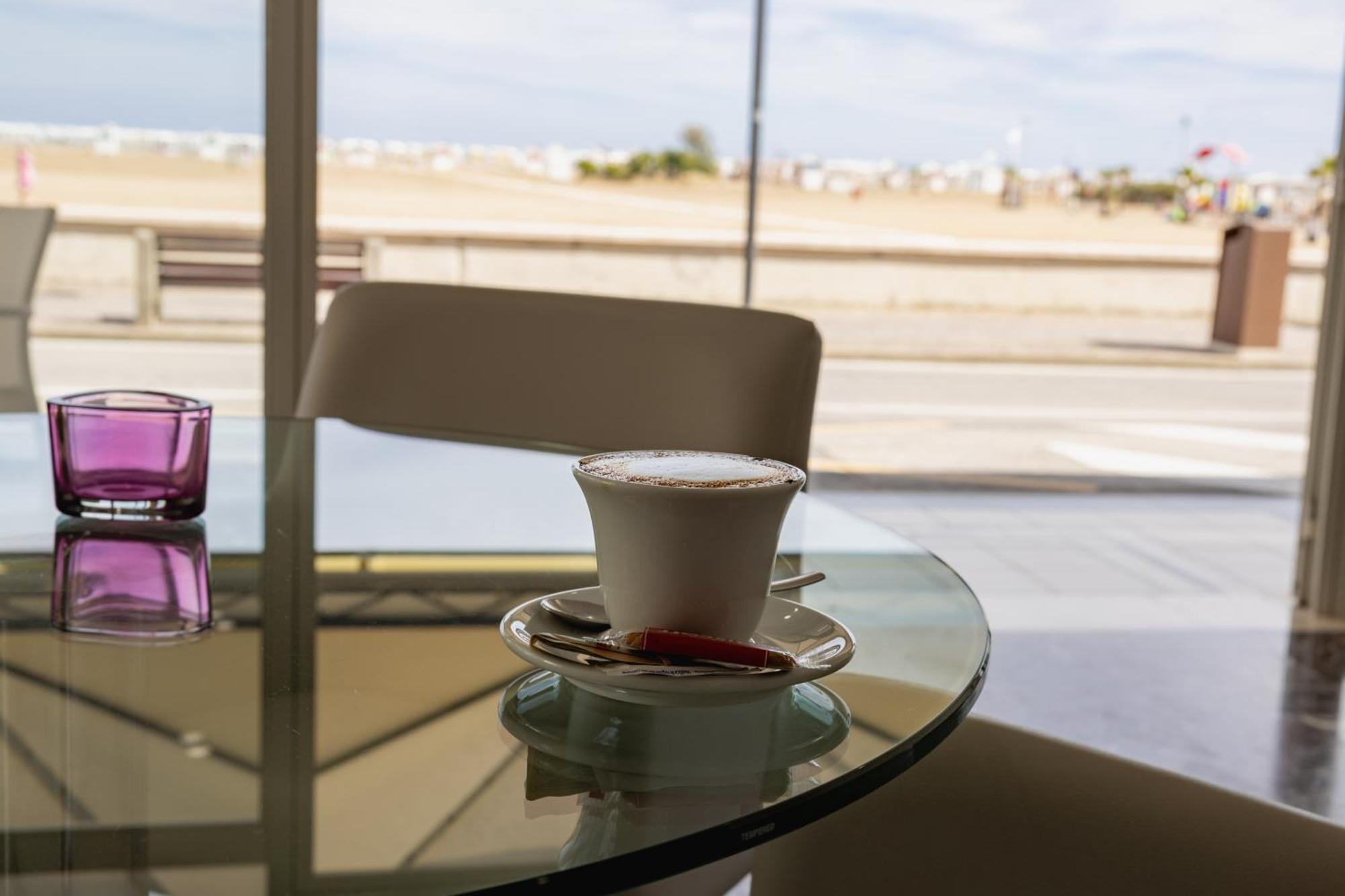 Hotel Riviera Каорле Экстерьер фото